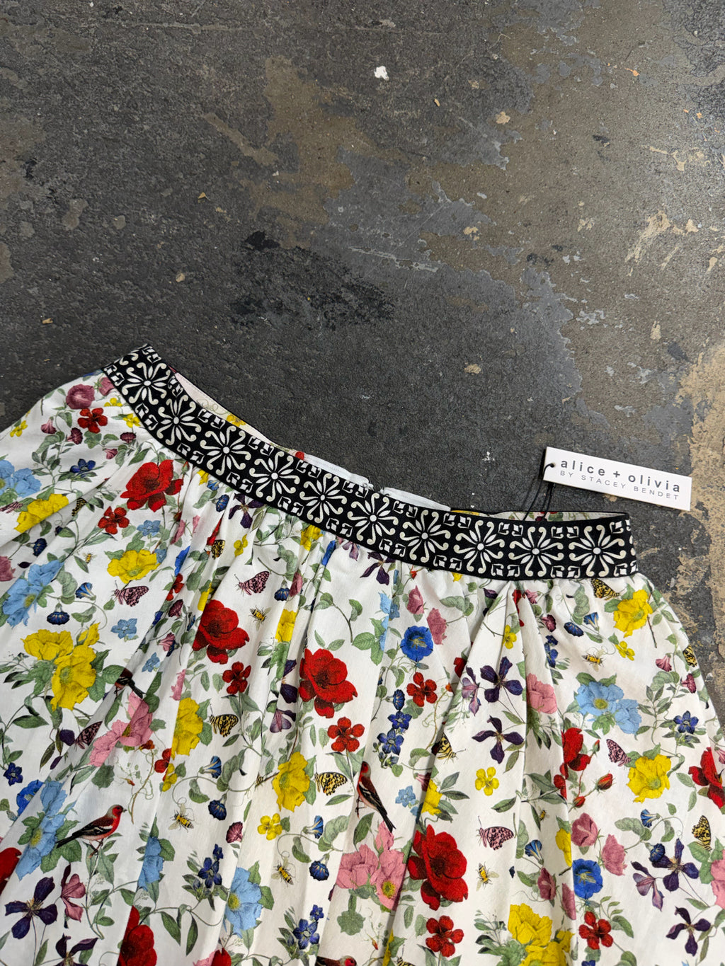 Alice & Olive Size 8 NWT Floral Print Mini Skirt