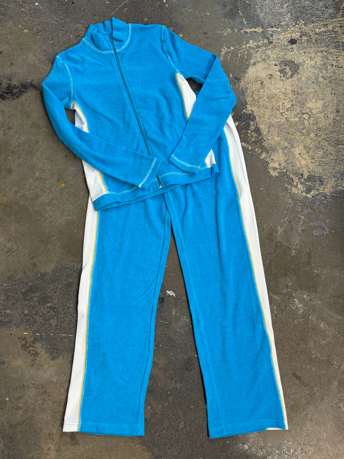 Avon Small Blue Set