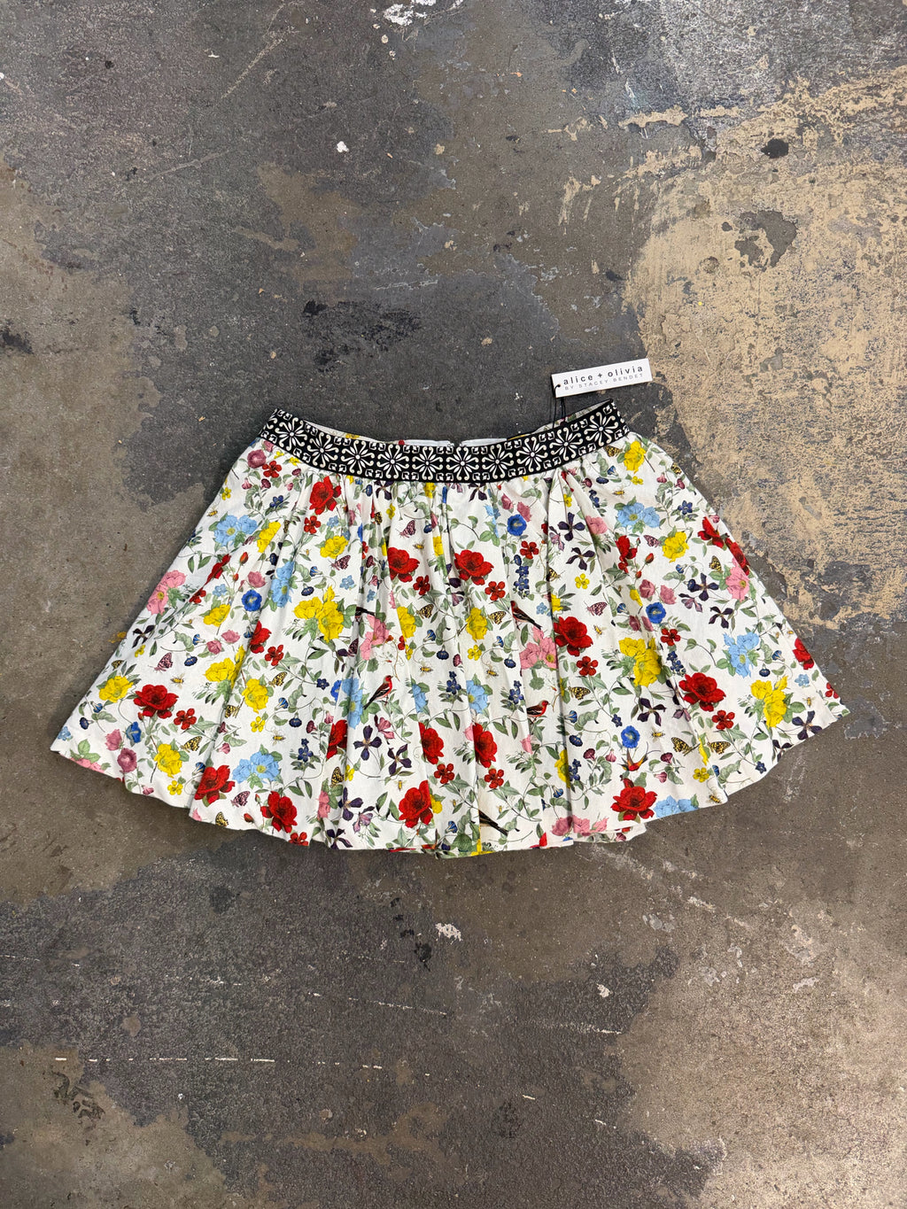 Alice & Olive Size 8 NWT Floral Print Mini Skirt