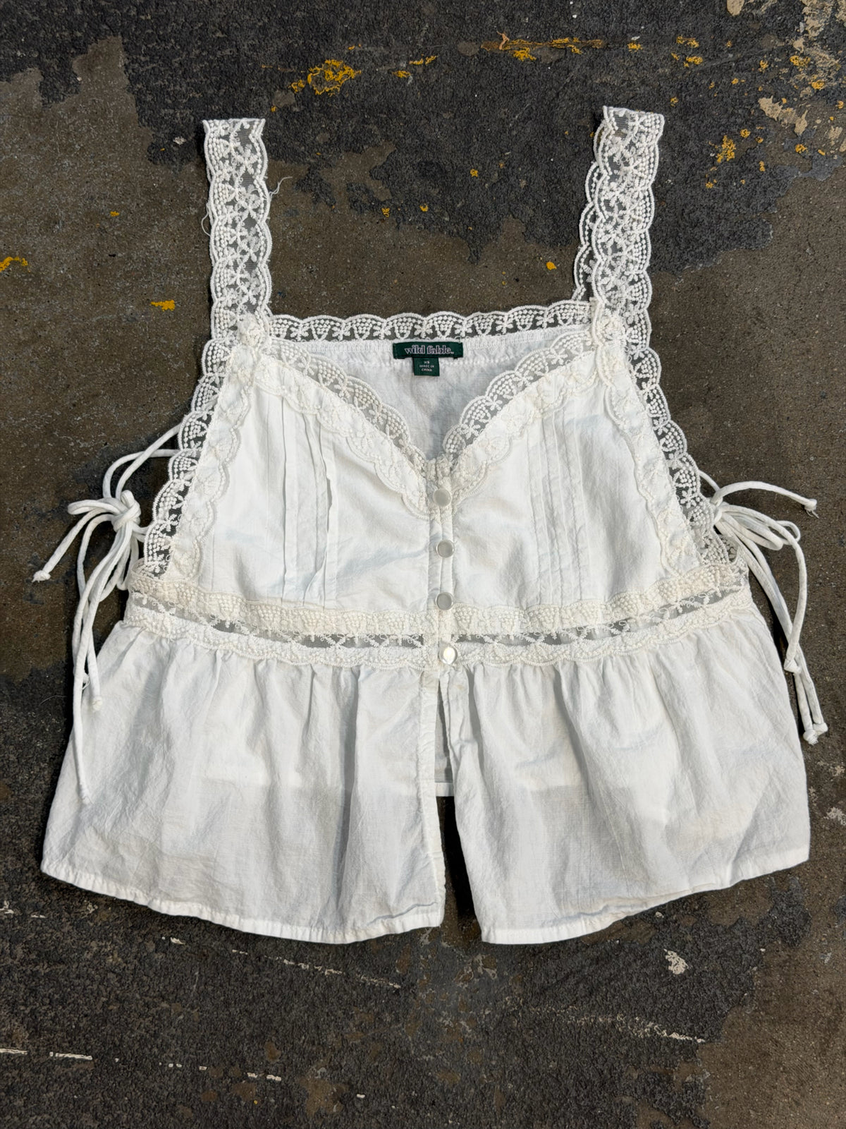 wildfable Size XS White Top
