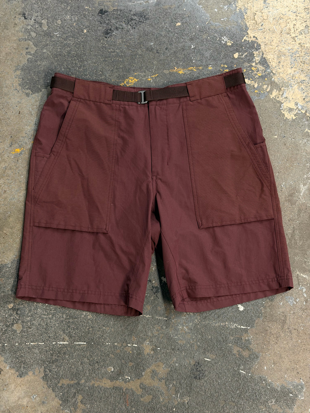 REI Size 36 Maroon Mens Shorts