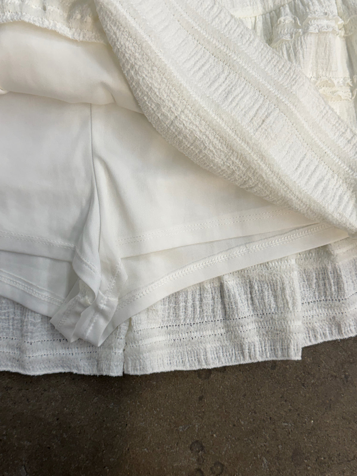No Boundaries Size XXL White Skirt