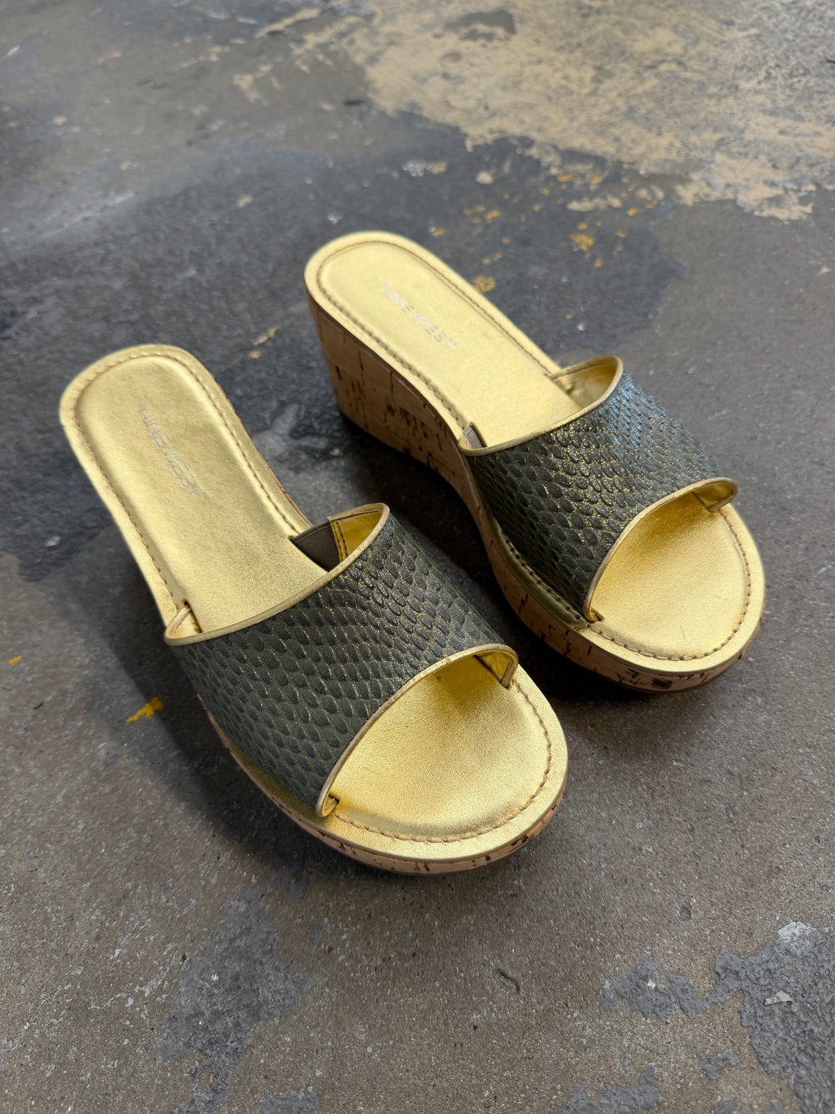 Nine West Size 7 1/2 Wedge Sandals