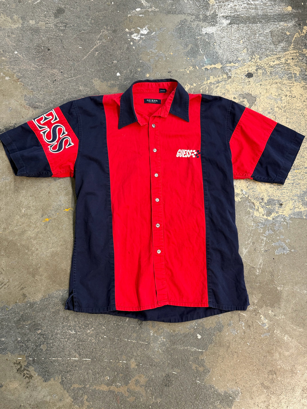 Guess Large Multi-Color Shirt
