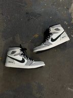 Nike Size 8 Gray Shoes