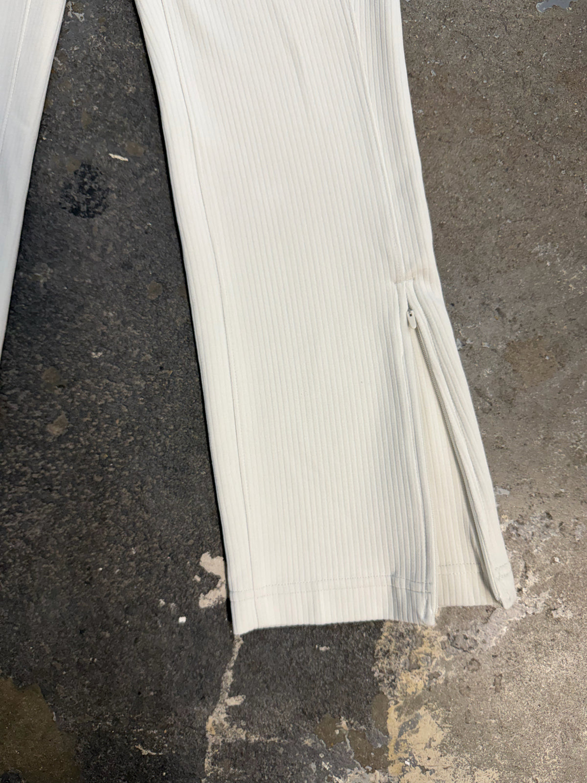 lululemon Size 2 Cream Athletic Apparel