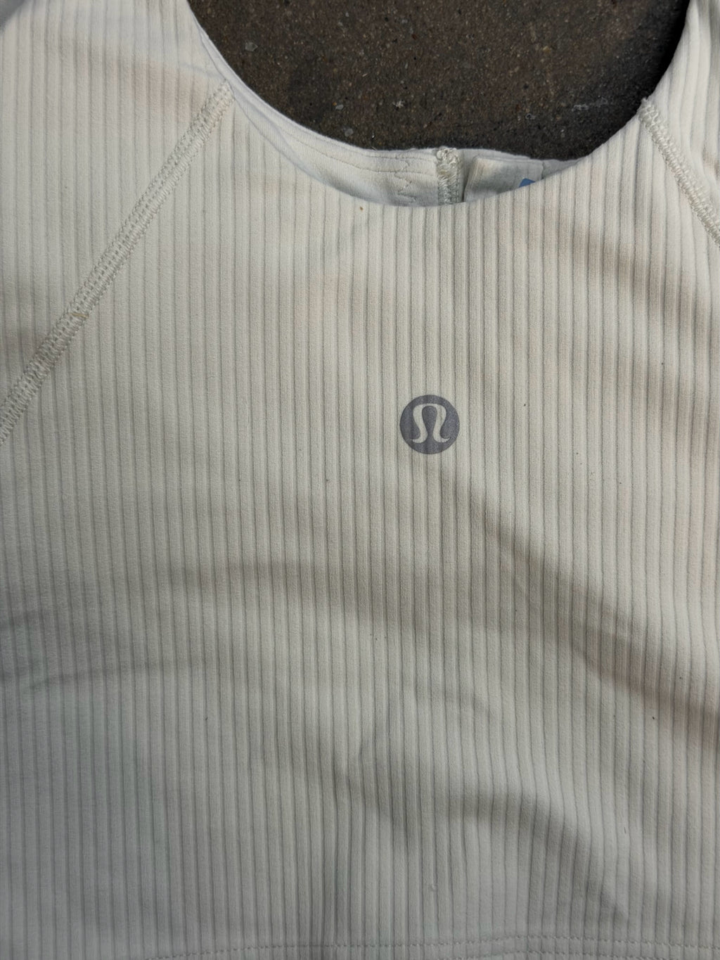 lululemon Size 2 Tan Athletic Apparel