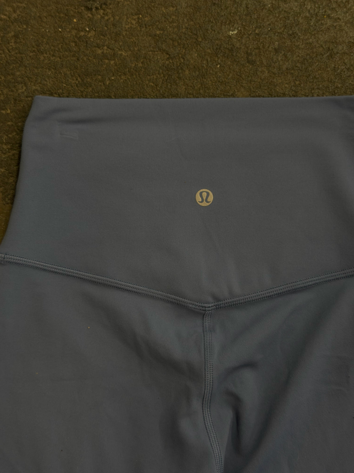 lululemon Size 4 Blue Athletic Apparel