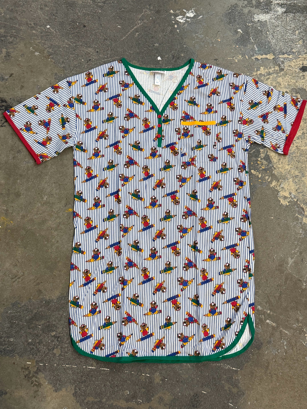 Avon M/L Multi-Color Shirt