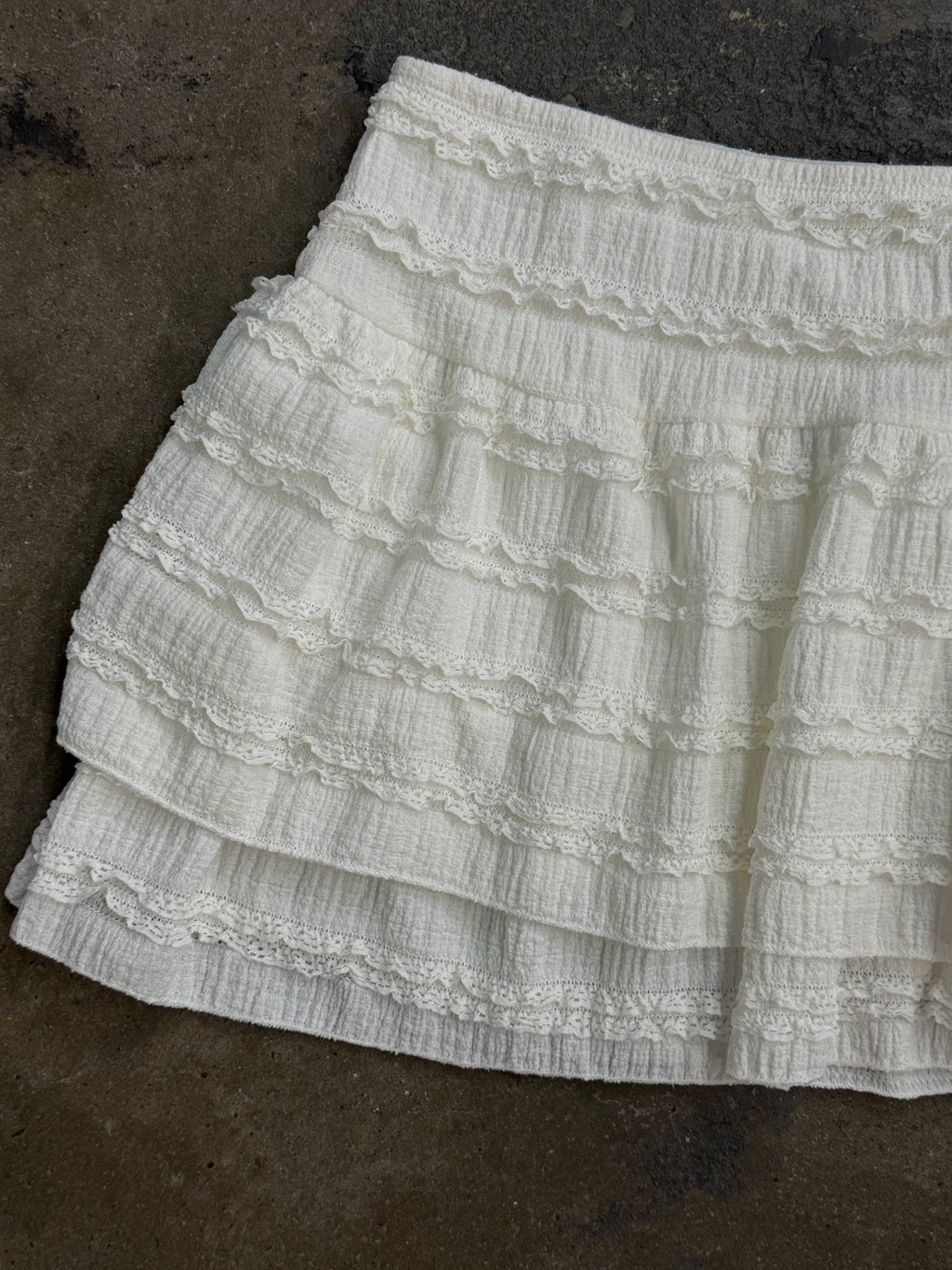No Boundaries Size XXL White Skirt